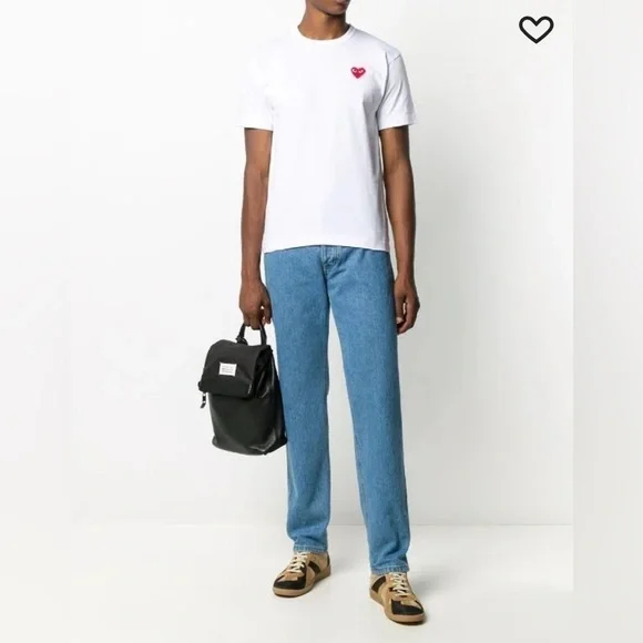 Comme Des Garçons Play
applique logo T-shirt - Picture 4 of 4